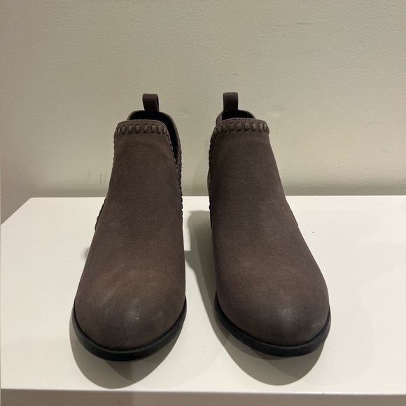 Call it Spring Booties - Picture 5 of 6